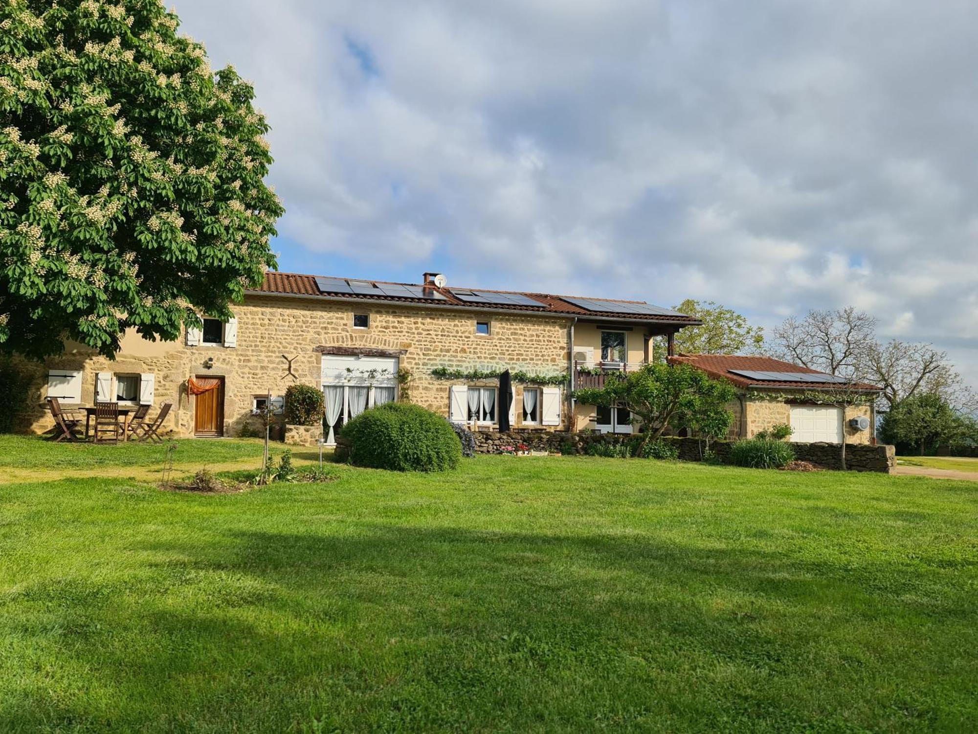 Gite Chez Tiane Saint-Flour-L'Etang Buitenkant foto